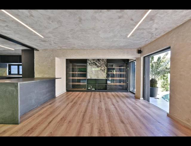 4 BEDROOM HOUSE FOR SALE IN HYDE PARK